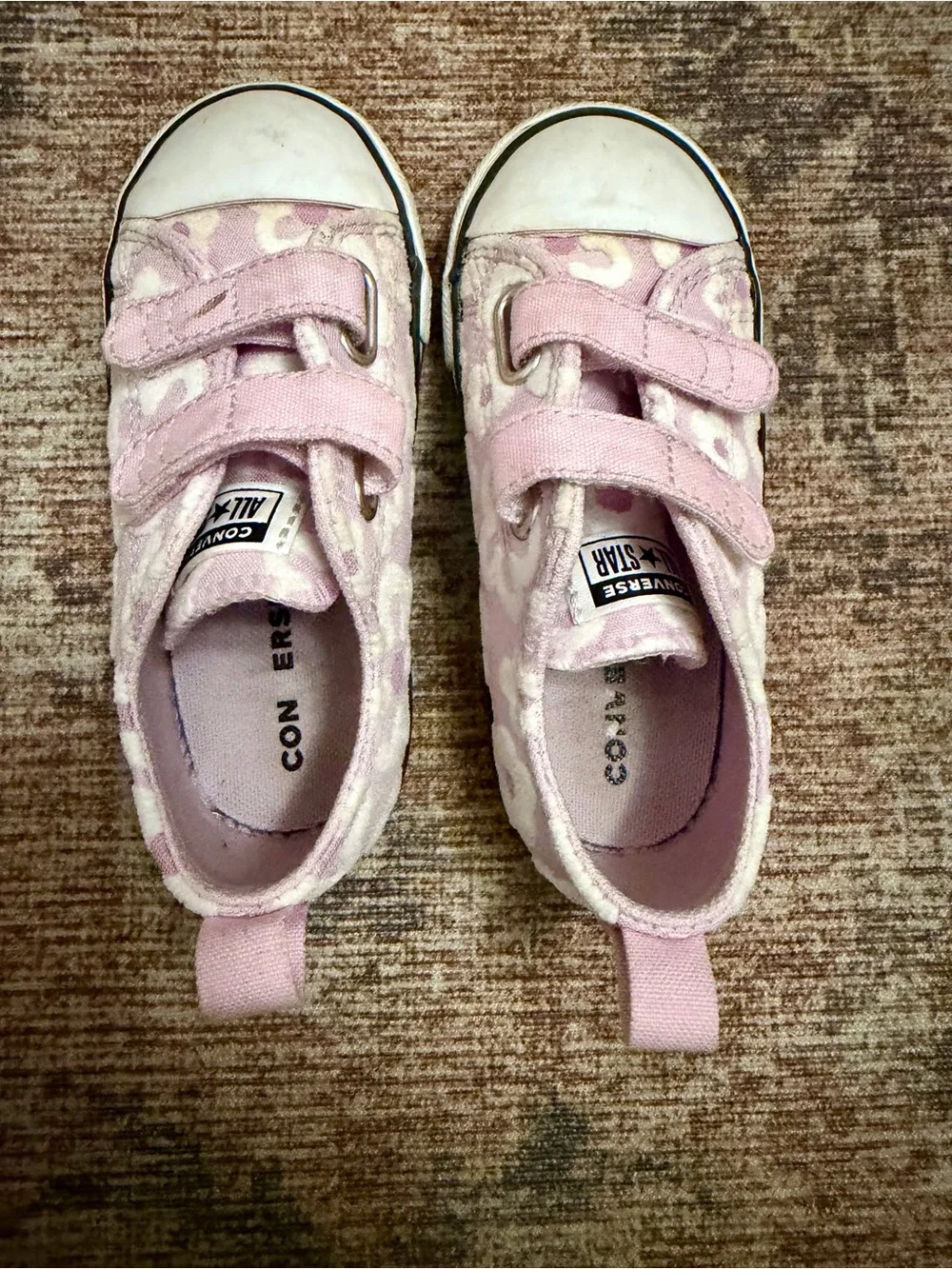 Converse classic low